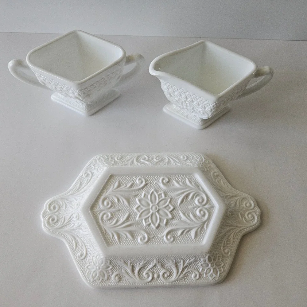 Vtg Indiana Milk Glass Tiara Cream and Sugar Set with Tray 